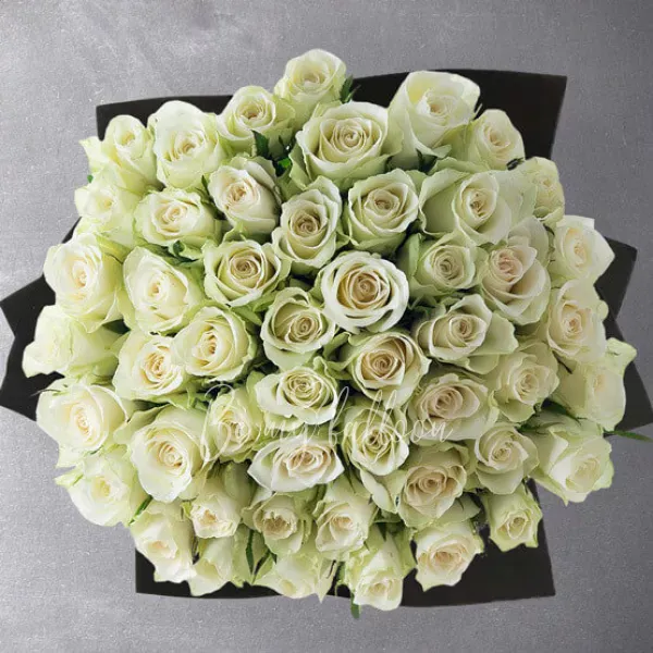 50 White Roses bouquet Luxury Collection