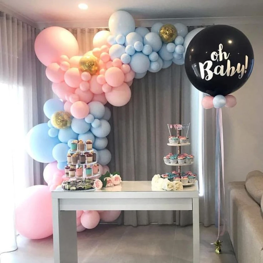 Balloon arches and garlands