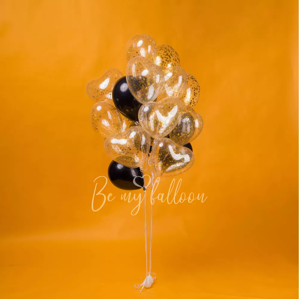 باقة بالونات لاتكس بدون رسومات علي شكل قلب مع القصاصات الملونة